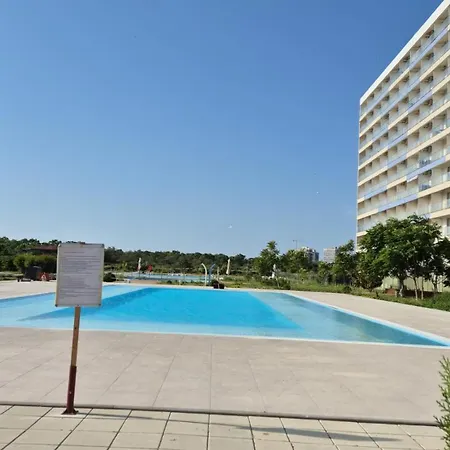 Blaxy E402 Homestay Olimp